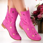 Ghete Belle Fuchsia cu detalii perforate din piele naturala intoarsa - imagine 4
