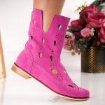 Ghete Belle Fuchsia cu detalii perforate din piele naturala intoarsa - imagine 2