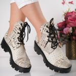 Bocanci Editorial cu imprimeu tip ziar din piele naturala - imagine 2