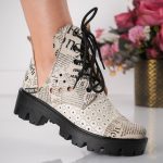 Bocanci Editorial cu imprimeu tip ziar din piele naturala - imagine 3