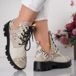 Bocanci Editorial cu imprimeu tip ziar din piele naturala