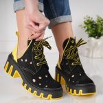 Bocanci Yellow Luck cu detalii perforate - imagine 3