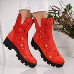 Ghete Rossa cu detalii perforate din piele naturala intoarsa - imagine 3