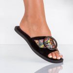 Papuci de piele cu accesoriu rotund - imagine 3