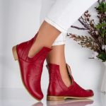 Ghete de dama din piele naturala Elida cu detalii decupate